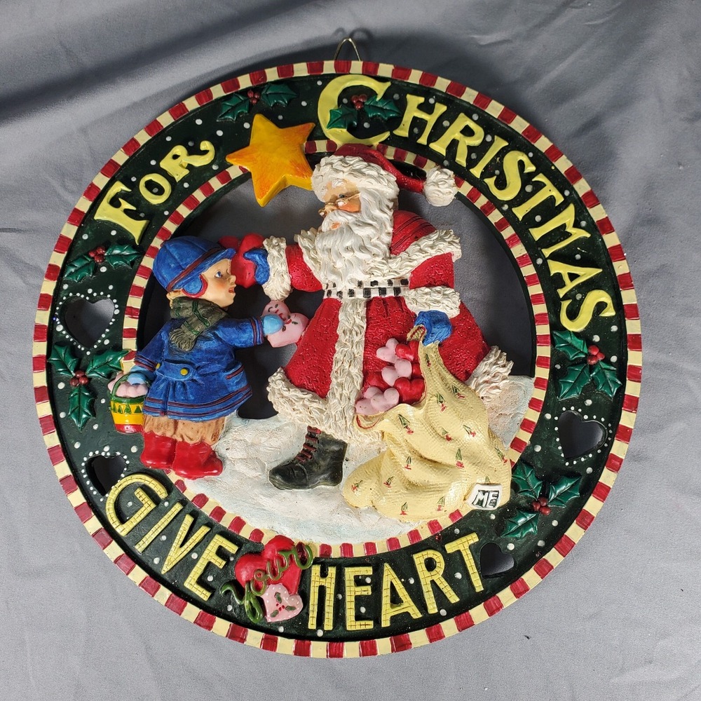 Mary Engelbreit 3D 9" Wreath Resin Wall Hanging For Christmas Give Your Heart